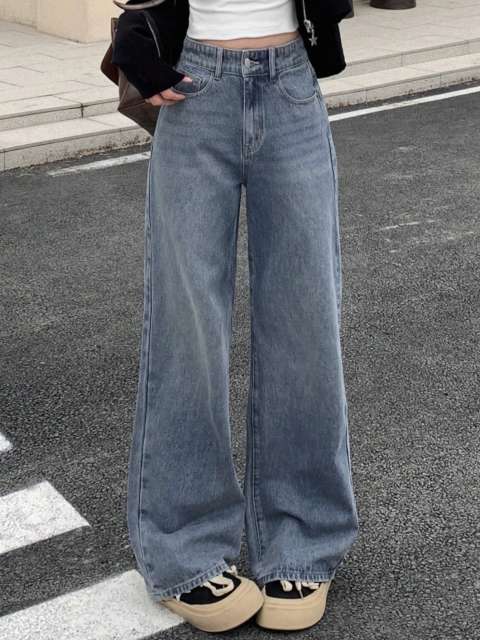Loose Fit, Wide Leg, Long Length Jeans With Frayed Hem
